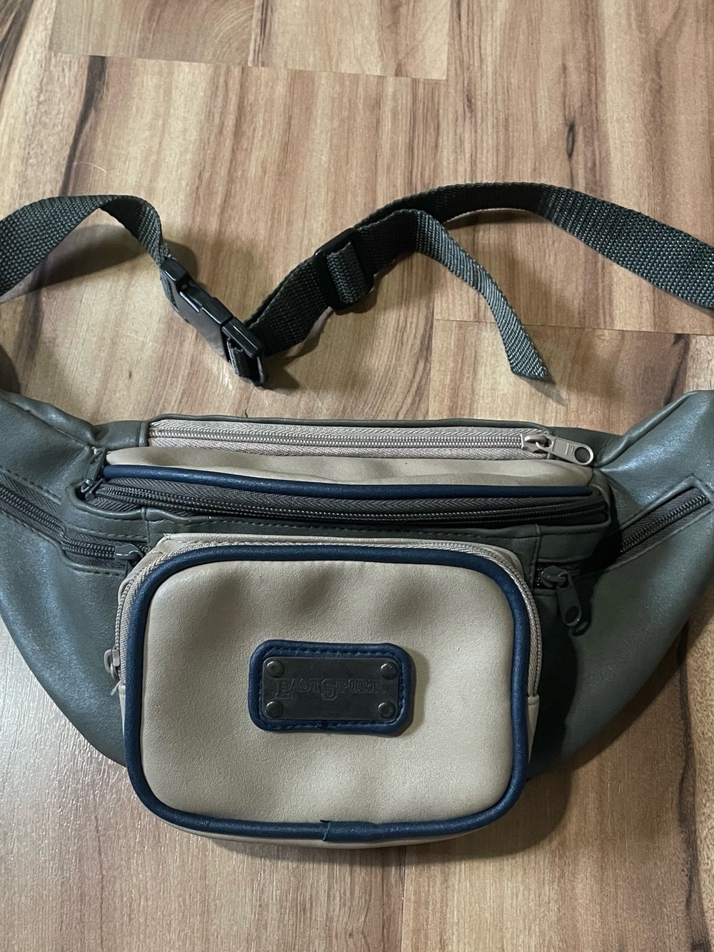 East Sport Vintage 1990s Waist Bag Fanny Pack 5 Zip Pockets Retro Gorpcore